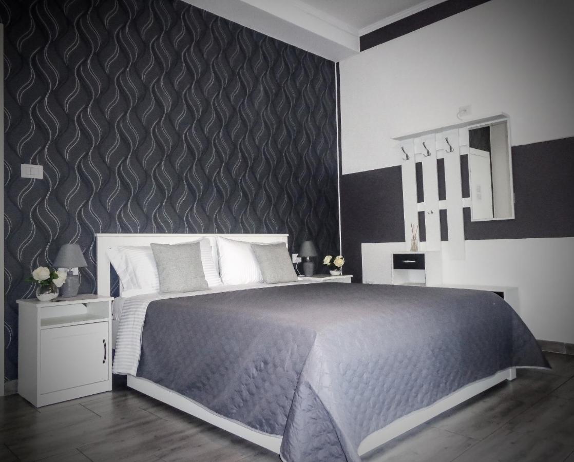 Chloe'S Rooms Cagliari Exterior foto