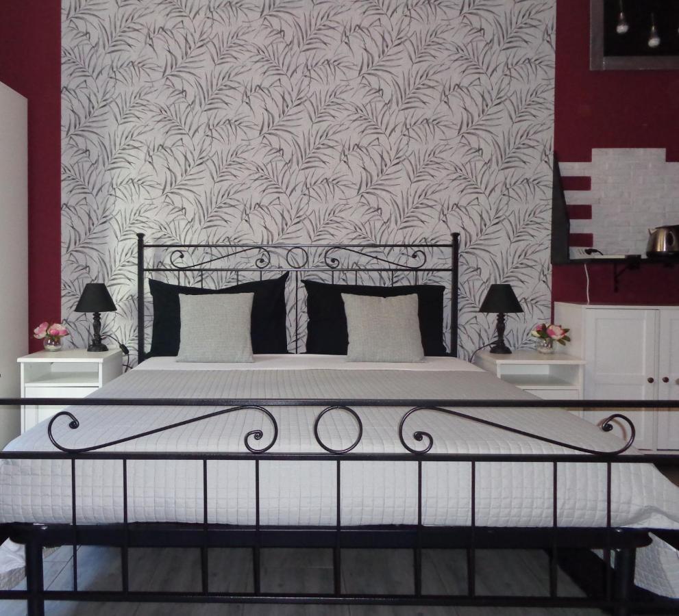 Chloe'S Rooms Cagliari Exterior foto
